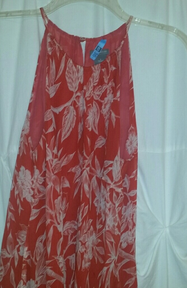 FABULOUS ANN TAYLOR BLOUSE! 😘